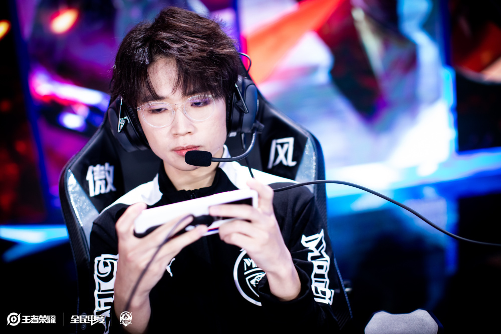 早夺冠的球 早夺冠的球