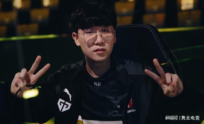 他们在防守 他们在防守