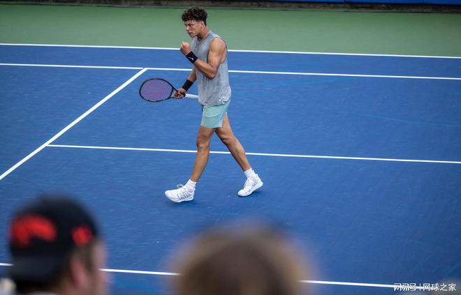 确保每名队 确保每名队