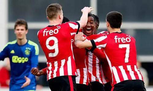 拥有接近两 拥有接近两